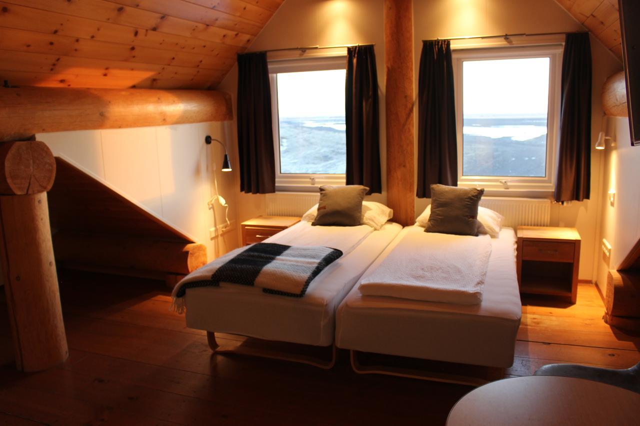 เวลคัม โฮเต็ล ลัมบาเฟลล์ Hotel Eyvindarholar ภายนอก รูปภาพ