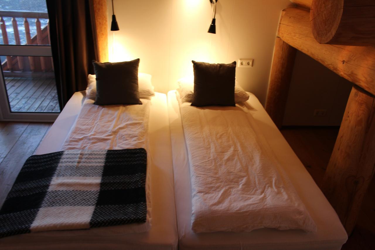 เวลคัม โฮเต็ล ลัมบาเฟลล์ Hotel Eyvindarholar ภายนอก รูปภาพ