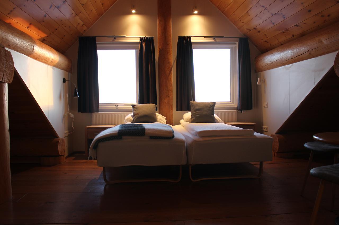 เวลคัม โฮเต็ล ลัมบาเฟลล์ Hotel Eyvindarholar ภายนอก รูปภาพ