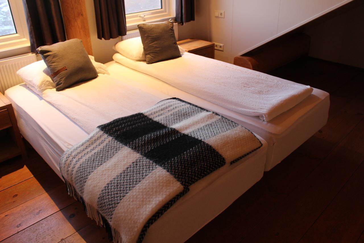 เวลคัม โฮเต็ล ลัมบาเฟลล์ Hotel Eyvindarholar ภายนอก รูปภาพ